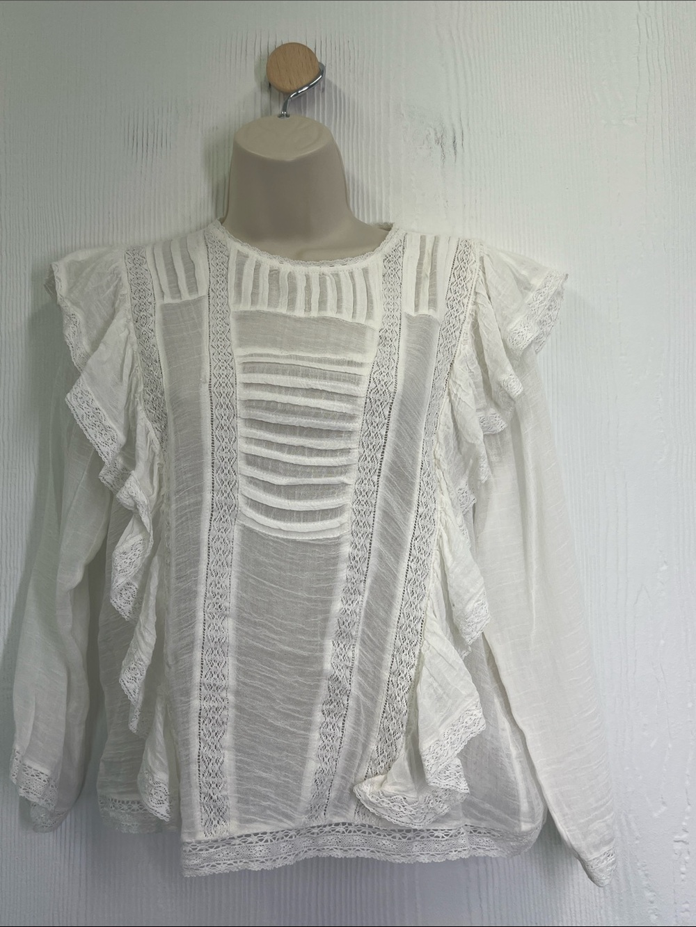 Free People - Jasmine Ivory Ruffled Lace Boho Lightweight Blouse Size Small - Picture 4 of 11